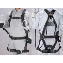 トーヨーセフティー フルハーネス型墜落制止用器具　巻取式（小型）ダブルランヤード　ワンタッチバックル付き [FGH-133W]